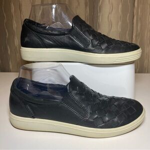 Ecco Soft 7 Women's US 6 EU 37 Slip On Woven Leather Sneakers Black Loafers